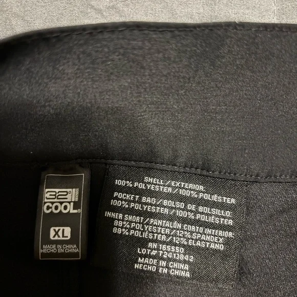 32 Degrees Classic Black Skort with Pockets - Picture 12 of 16